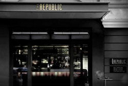 The Republic Hotel - Restaurant Gold Coast 2