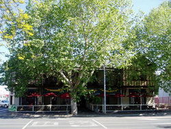 Flanagans Border Inn Hotel - Restaurant Gold Coast 2