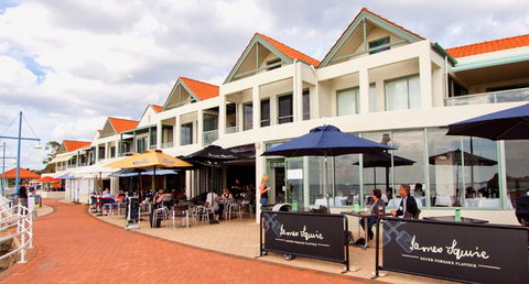 Emmas On The Boardwalk - Restaurant Gold Coast 3