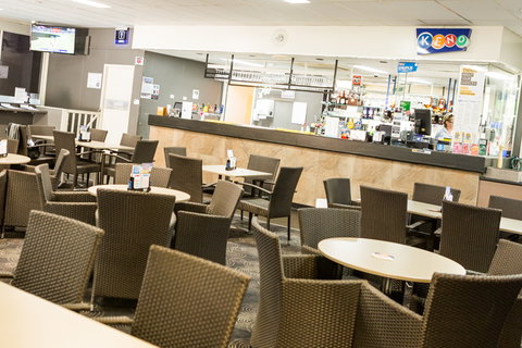 Lake Conjola Bowling Club - Restaurant Gold Coast 2