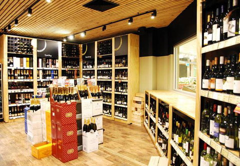 Vintage Cellars - Restaurant Gold Coast 4