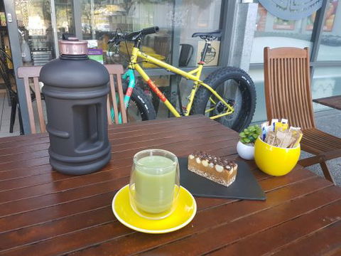 Gobblegutz Espresso Bar & Gourmet Food Store - Restaurant Gold Coast 0