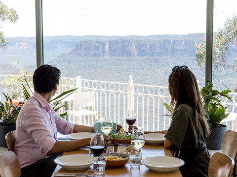 Christmas Day Lunch At The Lookout Echo Point - Restaurant Gold Coast 0