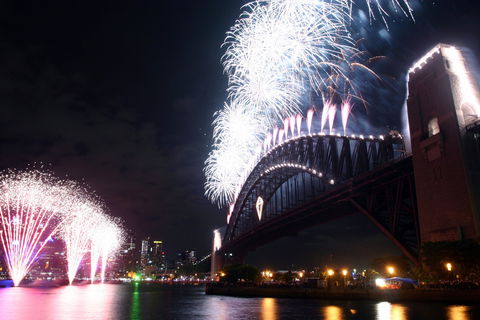 Sydney Harbour New Year’s Eve Fireworks Dinner Cruises - Restaurant Gold Coast 1