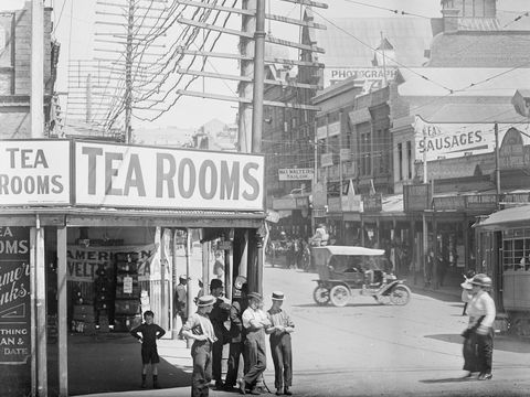 Perth: An Accidental History - Restaurant Gold Coast 0