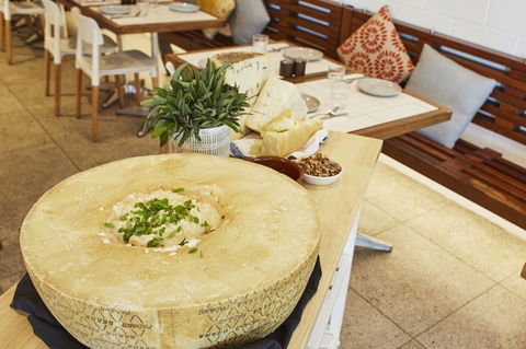 Flaming Cheese Wheel And Wine Experience: Dee Why - Restaurant Gold Coast 0