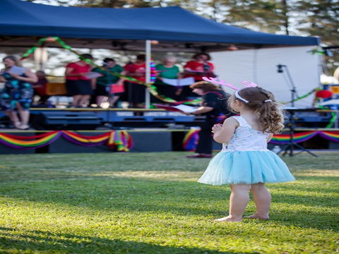 Yass Community Christmas Carols - Restaurant Gold Coast 2