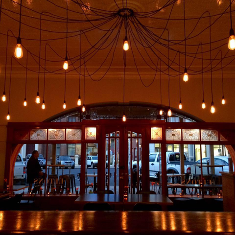 Eltons Eating + Drinking - Restaurant Gold Coast 2