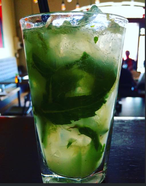 Eltons Eating + Drinking - Restaurant Gold Coast 4