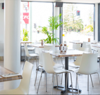 Mermaid Beach Tavern - Restaurant Gold Coast