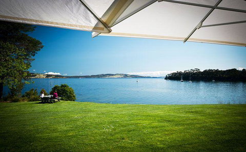 Peppermint Bay - Bar, Dining And Terrace - Restaurant Gold Coast 7