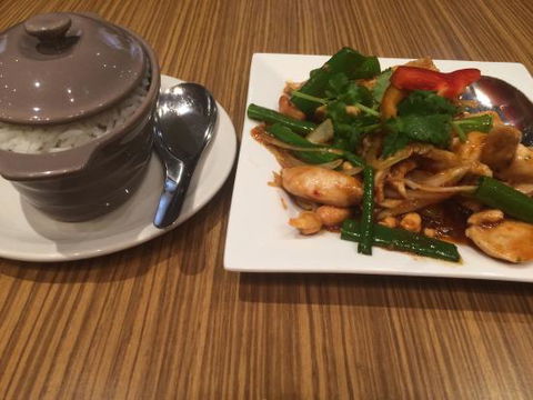 Sattahip Thai Restaurant - Restaurant Gold Coast 0