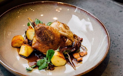 Myrtleford Hotel - Restaurant Gold Coast 7