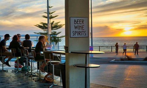 NINE 50 Restaurant & Bar - Restaurant Gold Coast 1