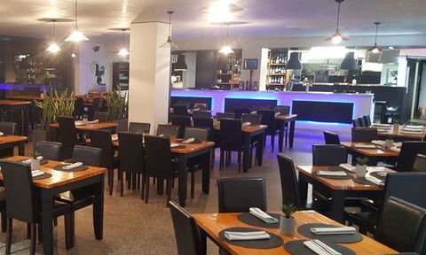 NINE 50 Restaurant & Bar - Restaurant Gold Coast 7