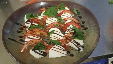 Carbones Place - Restaurant Gold Coast 0