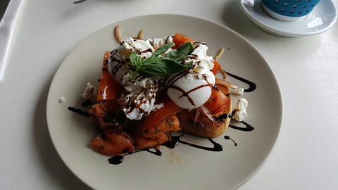 Eira Cafe Lounge Bar - Restaurant Gold Coast 0