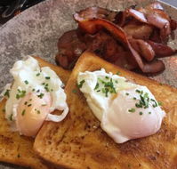 Caffeine Bistro - Restaurant Gold Coast