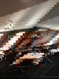 Patersons Telegraph Hotel