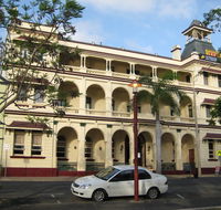 The Bush Inn Bar  Grill - Restaurant Gold Coast