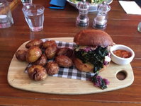 Huski Cafe