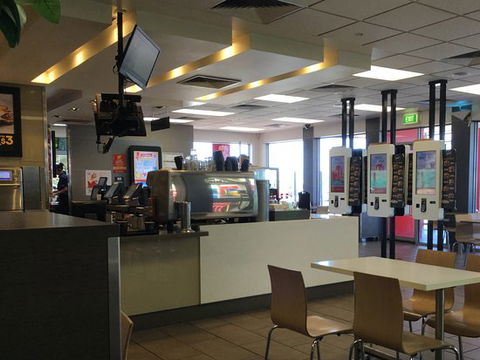 Mcdonalds - Waurn Ponds - Restaurant Gold Coast 0