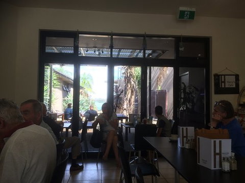 Old Lake Kitchen - Restaurant Gold Coast 0