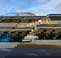 The Grand Caledonian Hotel - Restaurant Gold Coast
