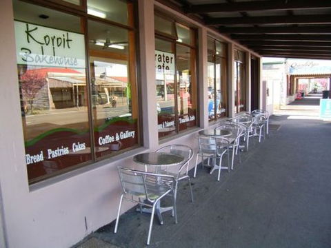 Koroit Country Bakehouse - Restaurant Gold Coast 0