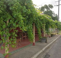 Landsborough Hotel - Restaurant Gold Coast