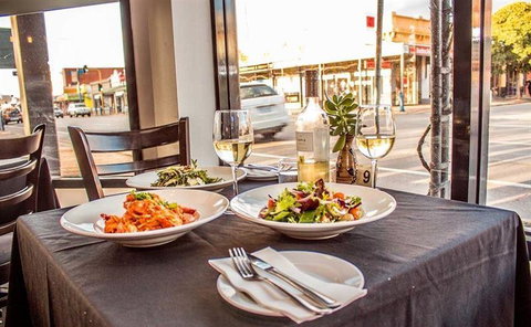 Fire On Unley - Restaurant Gold Coast 1