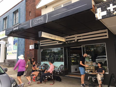 Comme Chez Nous French Cafe - Restaurant Gold Coast 0
