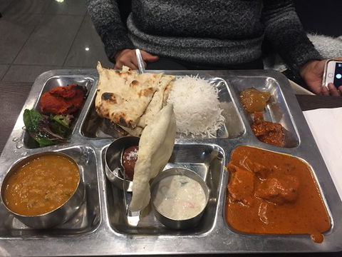 Hilltop Indian Restaurant - Restaurant Gold Coast 0