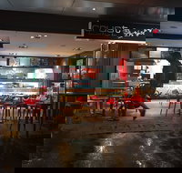 Crust Gourmet Pizza Bar - Restaurant Gold Coast