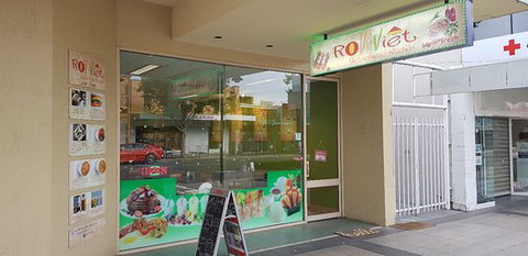 Roll Viet - Restaurant Gold Coast 0