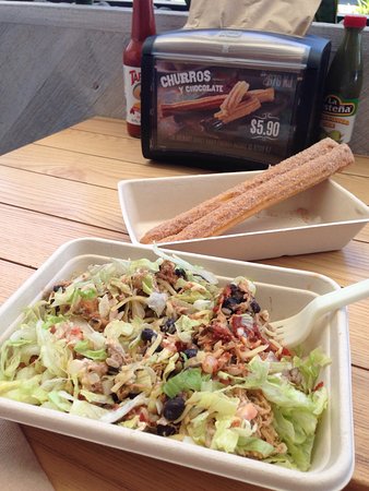 Mad Mex Fresh Mexican Grill - Restaurant Gold Coast 0