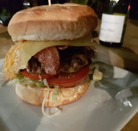 Sumth'n Tastee - Restaurant Gold Coast