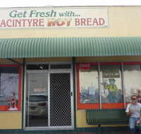 MacIntyre Hot Bread Shop - Restaurant Gold Coast