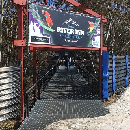 The River Inn Bavarian Bistro - Restaurant Gold Coast 0