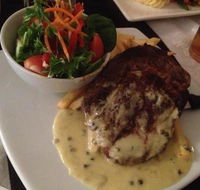 Bowning Hotel Dining Room - Restaurant Gold Coast