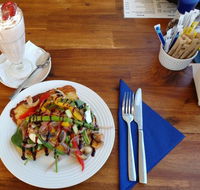 Brownie's On Budgewoi - Restaurant Gold Coast