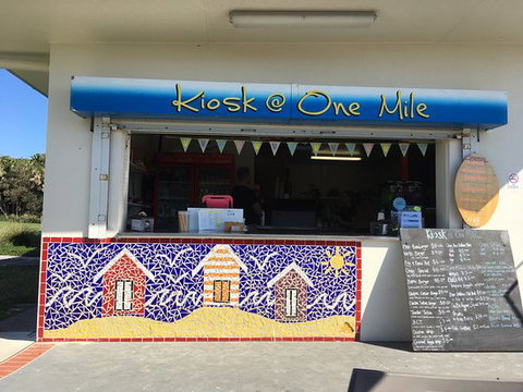 Cape Hawk Surf Club Kiosk - Restaurant Gold Coast 0
