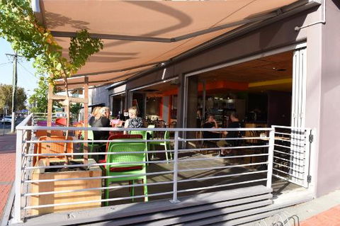Raw Energy Wollongong - Restaurant Gold Coast 0