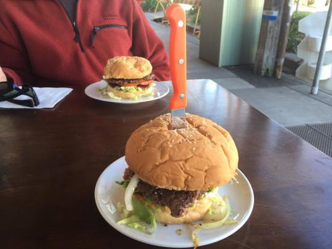 Thunderbolts Cafe & Takeaway - Restaurant Gold Coast 0