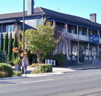 Coachwood  Cedar Motor Hotel Restaurant - Restaurant Gold Coast
