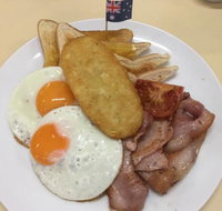 Coolabah Tree Cafe Roadhouse at Coles Express - Restaurant Gold Coast