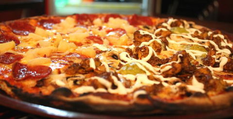 Heat Woodfired Pizza Bar - Restaurant Gold Coast 0
