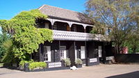 Uralla Takeaway and Uralla Restaurant Gold Coast Restaurant Gold Coast