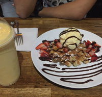 Clyde Treats Petite Yum - Restaurant Gold Coast