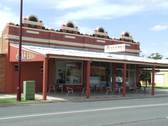 Four Corners NSW Restaurant Gold Coast